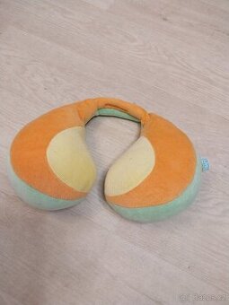 Krční polštářek do autosedačky - vajíčka nebo cyklosedačkyy