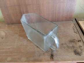 Skleněné dózy do kredence