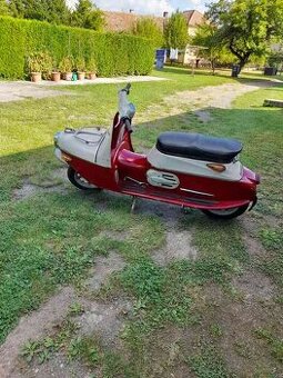 Uklid garaže skutr 175