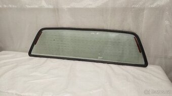 Mitsubishi L200 - SKLO KABINY ZADNÍ