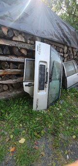 Náhradní díly volvo 740 940