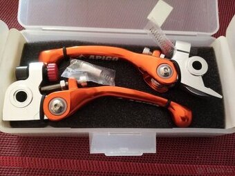 Výklopné páčky apico