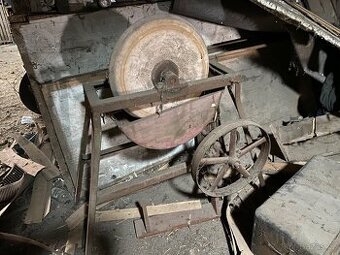 Bruska na nože / pískovcový brus – starožitný