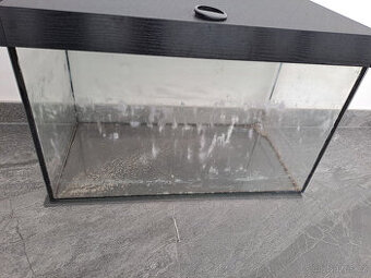 Akvarium 62l + top prislusenstvo