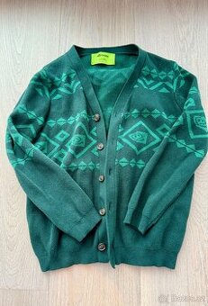 Detsky svetr z vanocni kolekce NVidia - velikost 134