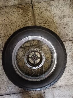 Zadní kolo Honda rebel 125