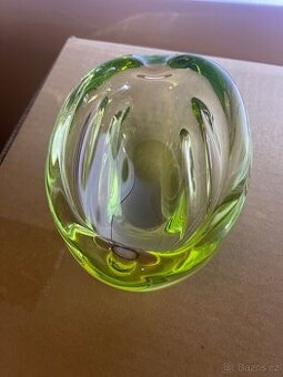 Prodám popelník bez vad.