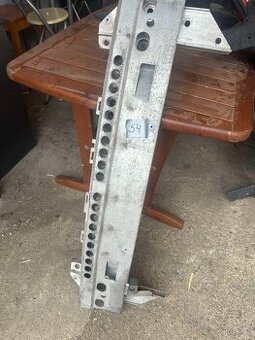 Mini Cooper One 2004 výztuha před. nárazníku