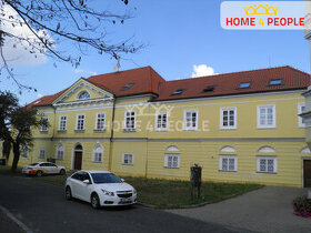 Prodej, historický byt, 3+1 + terasa, 131 m2, Čáslav