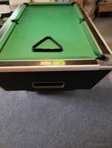 Kulečník pool billiard