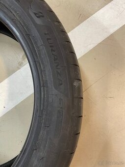 Prodám letní pneu Bridgestone 225/50 R19
