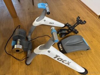 Cyklo-trenažér Tacx flow smart a příslušenství