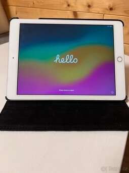 PRODÁNO iPad 6.generace Wi-Fi 128GB obrazovka 9,7”