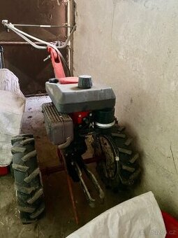 malotraktor vari