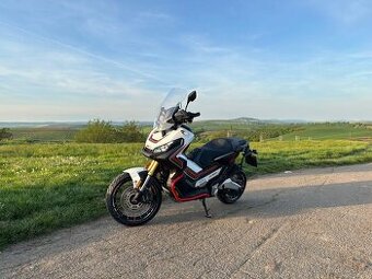 Honda x-adv 750