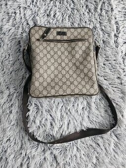 Gucci GG Supreme Brown Messenger - 1