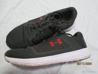 boty / tenisky under armour vel 44,5