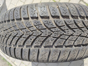 Prodám zcela novou zimní pneumatiku Dunlop 205/55R16