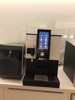 kávovar WMF 1100S s lednicí