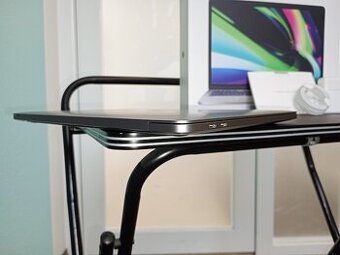 MacBook PRO 13 palců Apple M1 chip 8 RAM 256 SSDx NOVÝ jen 4