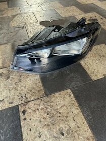 Svetlo VW Caddy 2K8941005 B