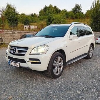 Mercedes GL 350 CDI, 7 míst, r.v. 2011
