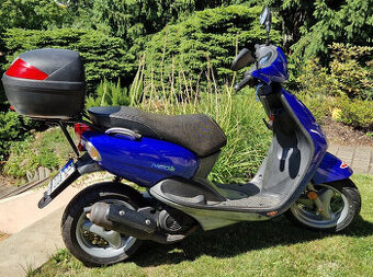 Yamaha Neos 50 ccm modrý