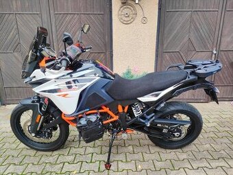 KTM Adventure 1090 R