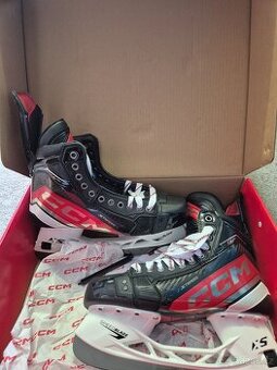 Brusle CCM FT6 Pro