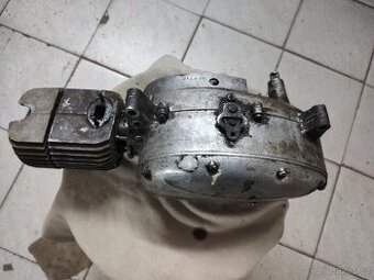 Jawa Pionýr,Mustang motor