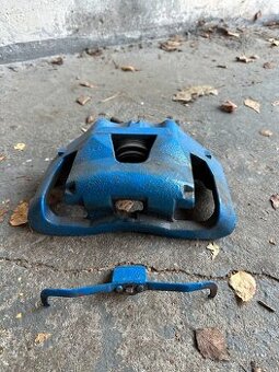 Přední brzdový třmen Ford Focus ST MK2