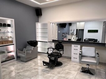 Pronájem kadeřnických míst - 1
