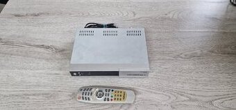 Satelitní přijímač TopField TF6000CR