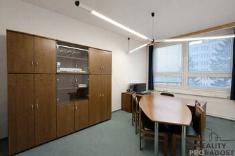 Pronájem kanceláře 31 m2 Rudolfovská tř.