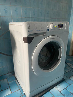 Pračka Indesit Innex - 1