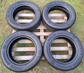 319 Zánovní sada Continental 215/60/17