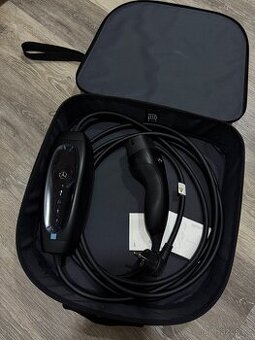 Originální nabíječka Mercedes-Benz 230V