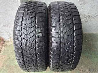 Pár zimních pneu Pirelli Sottozero 3 Winter 215/65 R16