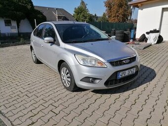 Ford Focus 1,6. r. 2009 SLEVA