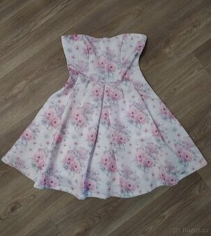 Společenské šaty Mohito XS