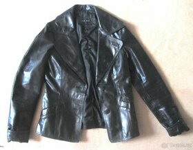 Pěkná černá dámská kožená bunda / sako - 1