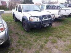 Nissan navara D22 Np300 pick up 98kw DÍLY.