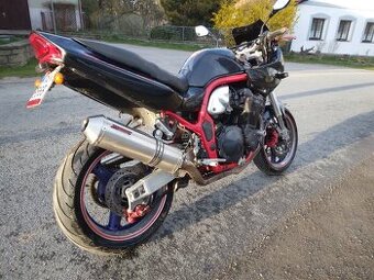 Suzuki gsf 1200s bandit - 1