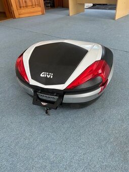 Kufr na motorku GIVI maxia 4