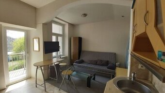 Nájem bytu 1kk - ul. Hybešova, zařízená garsoniera 27 m2, l