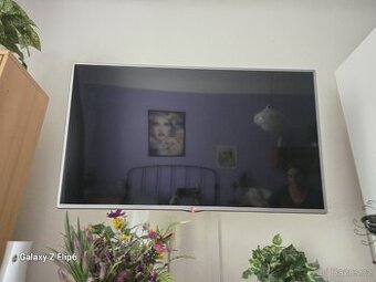 LG TV 120cm