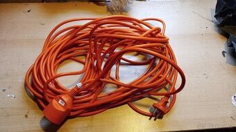 Prodlužovací kabel 20m