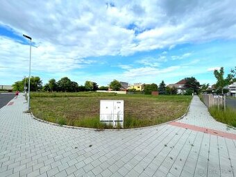 Prodej stavební parcely 612 m2 - Pečky - 1