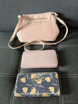 crossbody kabelka a peněženky