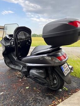 Skútr Yamaha Majesty 400 22.000 km STK 2028